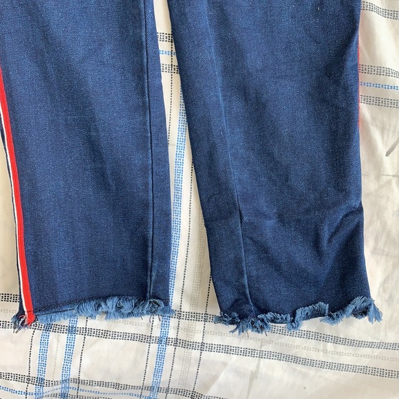 Jeans blue with red and white stripes - Picture 2 of 4